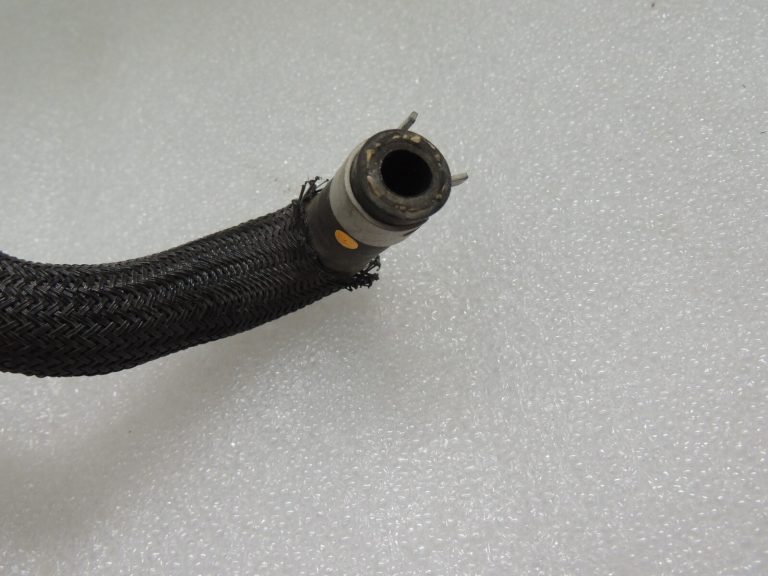 Toyota Yaris IV XP210 1.5 HEV 68kW Ūdens caurules šļūtene 16296-F3060 16296F3060