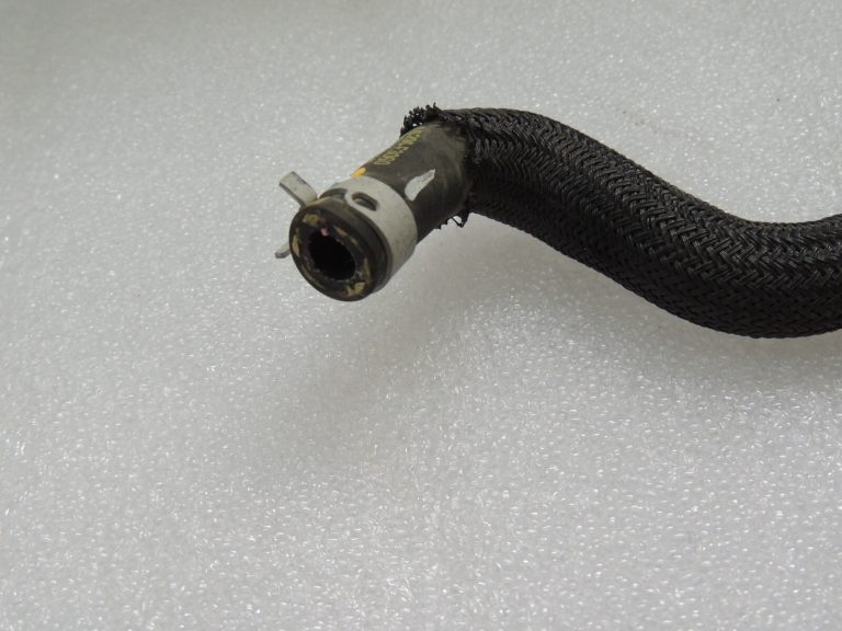 Toyota Yaris IV XP210 1.5 HEV 68kW Ūdens caurules šļūtene 16296-F3060 16296F3060