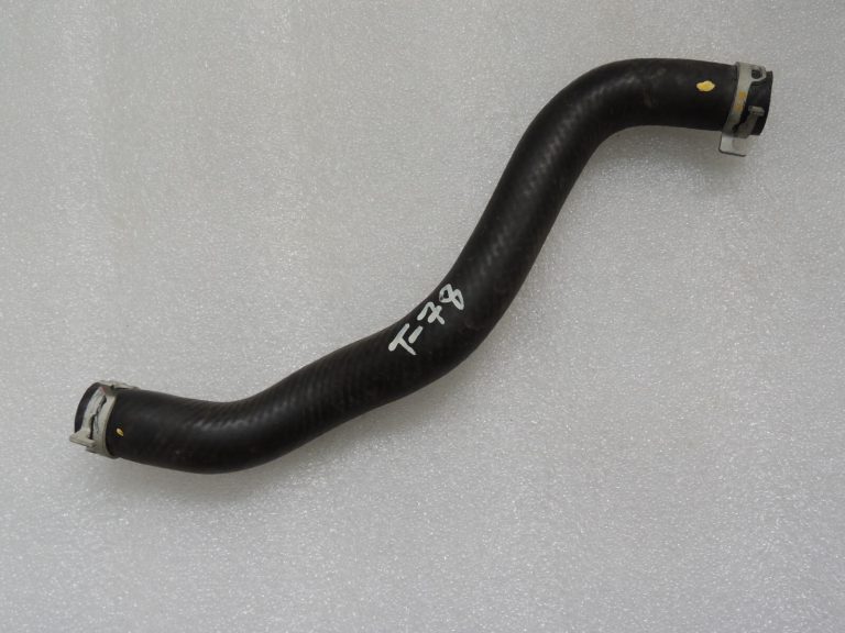 Toyota Yaris IV XP210 1.5 HEV 68kW Ūdens caurules šļūtene 87245-52390 8724552390