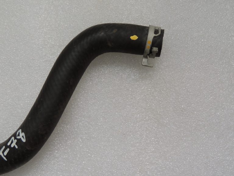 Toyota Yaris IV XP210 1.5 HEV 68kW Ūdens caurules šļūtene 87245-52390 8724552390