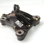 Toyota Yaris IV XP210 1.5 HEV 68kW motora stiprinājuma kronšteins labajā pusē 12315F3020