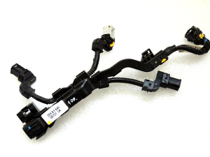Toyota Yaris IV XP210 1.5 HEV 68kW degvielas iesmidzināšanas kolektora vadu instalācija 82125-K0030