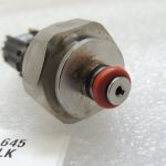 Toyota Yaris IV XP210 1.5 HEV 68kW degvielas iesmidzināšanas sensors 89458-33041 8945833041