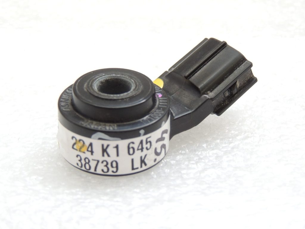 Genuine Toyota Yaris IV XP210 1.5 HEV 68kW Knock sensor 89615-02020 171000-1111