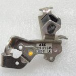 Toyota Yaris IV XP210 1.5 HEV automātiskās transmisijas troses kronšteins 33829-K0010