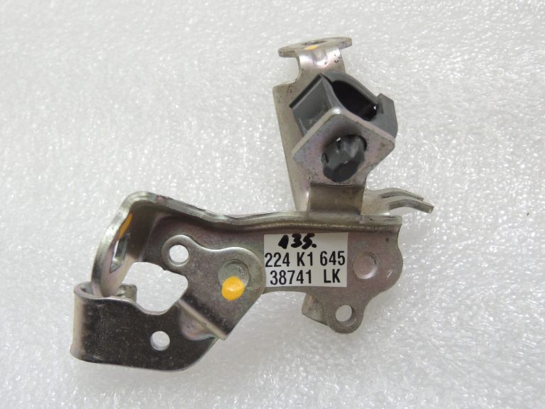 Toyota Yaris IV XP210 1.5 HEV automātiskās transmisijas troses kronšteins 33829-K0010