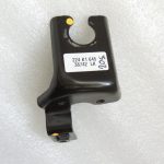 Toyota Yaris IV XP210 1.5 HEV automātiskās transmisijas troses kronšteins 33823-K0020