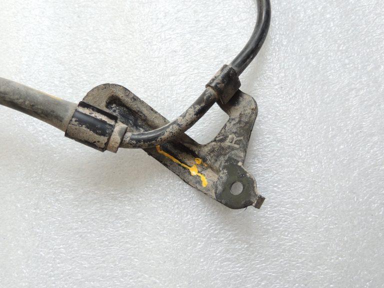 Toyota Yaris IV XP210 HEV Autostāvbremžu elektroinstalācijas siksna labā 890C0-K0010