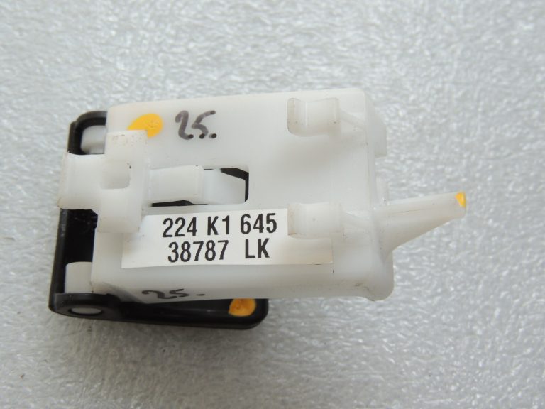 Toyota Yaris IV XP210 HEV motora pārsega atbrīvošanas rokturis 53601F4020C0