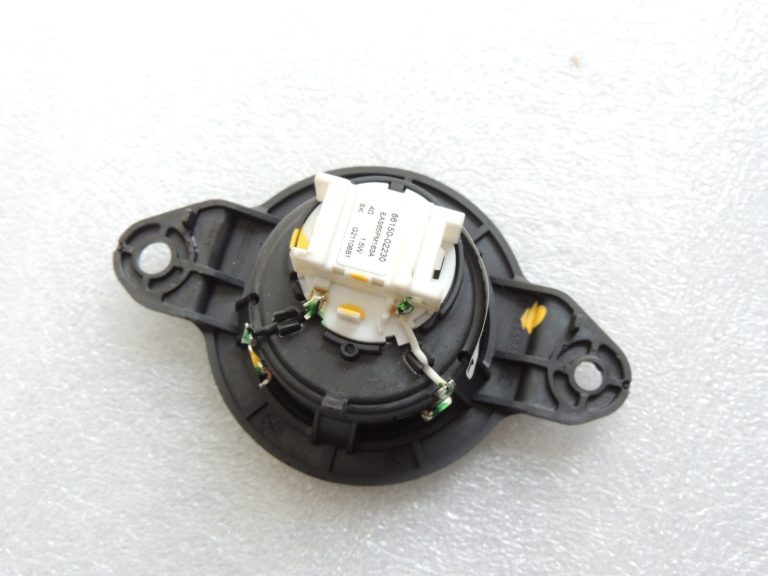 Toyota Yaris IV XP210 HEV paneļa skaļrunis 86150-02230 8615002230