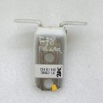 Toyota Yaris IV XP210 HEV White 089 Durvju eņģe aizmugurējā labā apakšējā 687700H010