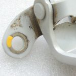 Toyota Yaris IV XP210 HEV White 089 Durvju eņģe aizmugurējā labā apakšējā 687700H010