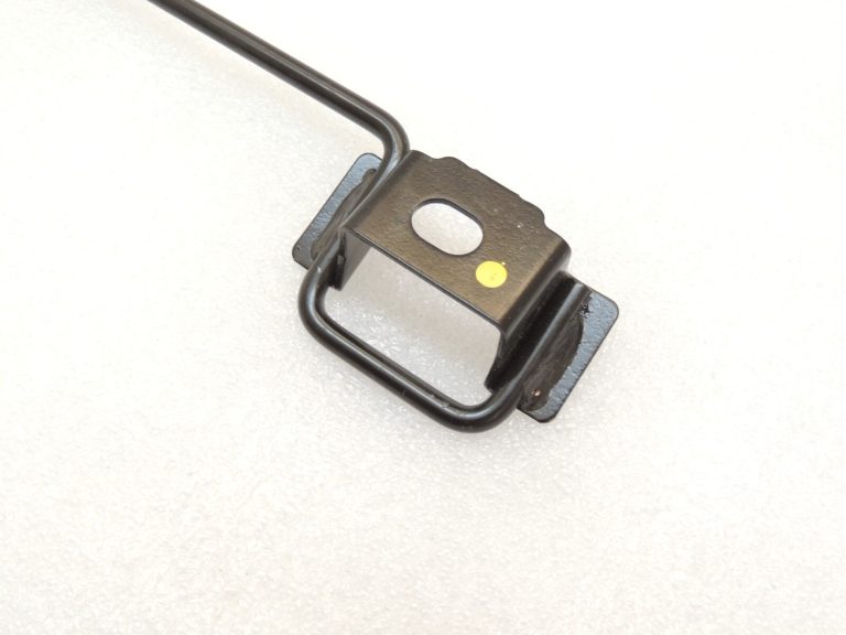 Toyota Yaris IV XP210 ISOFIX kronšteins aizmugurējais labais 73705K0010 73705-K0010