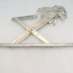 Mitsubishi Outlander III Logu regulatora mehānisms priekšējais labais 5713A344