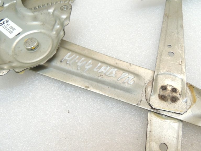 Mitsubishi Outlander III Logu regulatora mehānisms priekšējais labais 5713A344