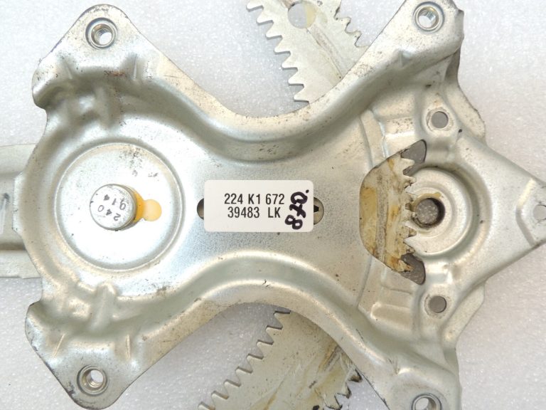 Mitsubishi Outlander III Logu regulatora mehānisms priekšējais labais 5713A344