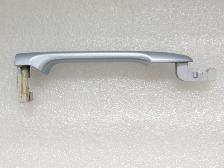 Mitsubishi Outlander III priekšējā aizmugurējā labā ārdurvju rokturis U21A 5716A014HT