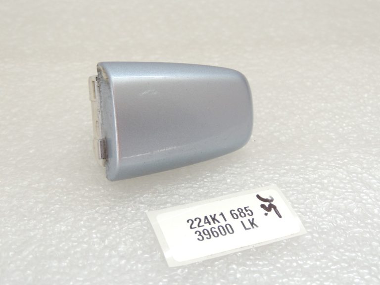 Mitsubishi Outlander III Aizmugurējā labās puses ārdurvju roktura vāciņš U21A 5746A008HT