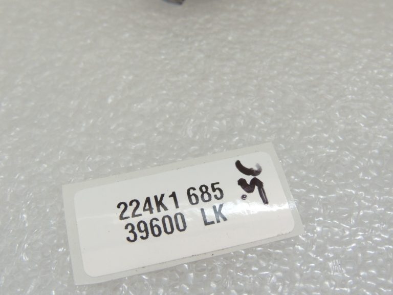 Mitsubishi Outlander III Aizmugurējā labās puses ārdurvju roktura vāciņš U21A 5746A008HT