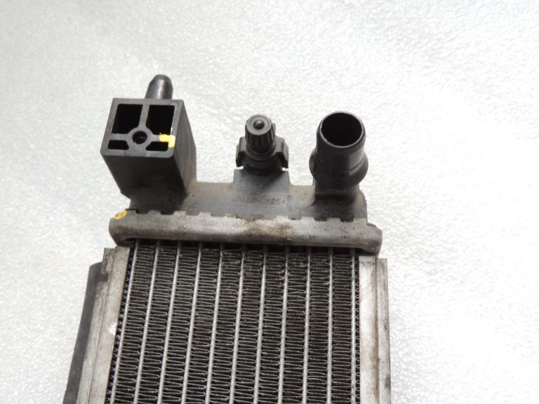 Peugeot 508 I RXH 2.0HDi Hybrid ūdens dzesētājs Radiators 9671771780