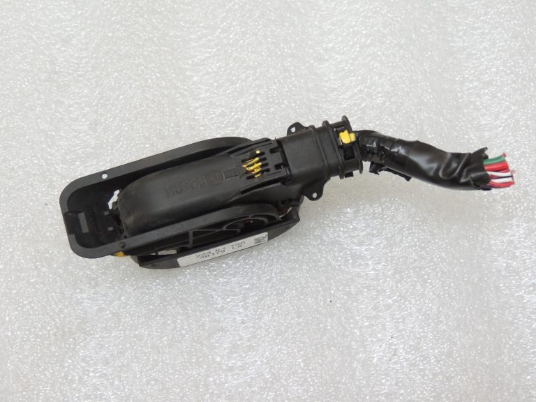 Suzuki SX4 S-CROSS 4WD ABS vadības bloka savienotājs 1928405767