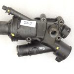 Peugeot 508 I RXH 2.0HDi dīzeļdegvielas termostata korpuss 1323 V3 9803648780