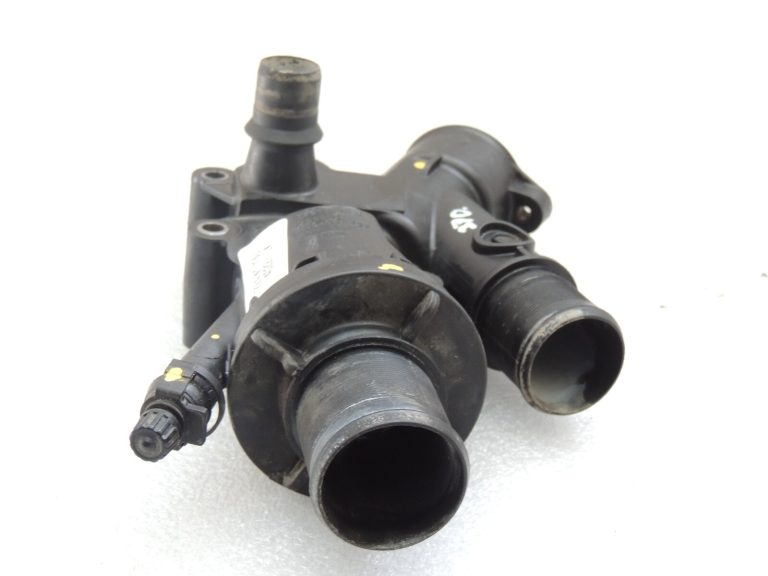 Peugeot 508 I RXH 2.0HDi dīzeļdegvielas termostata korpuss 1323 V3 9803648780