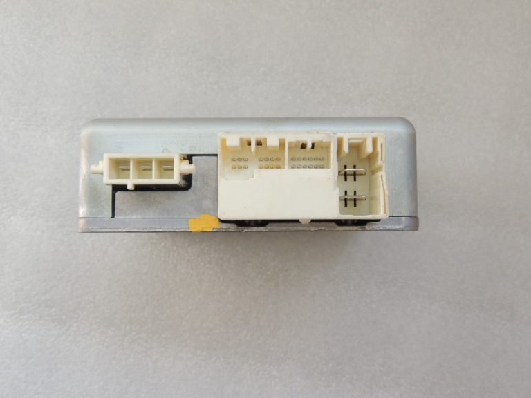 Toyota Avensis T27 stūres pastiprinātāja vadības bloks EPS LH 89650-05120 Vadības bloks