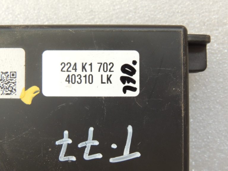 Toyota Avensis T27 Gaisa kondicionēšanas vadības bloks 88650-05242 AC vadības bloks