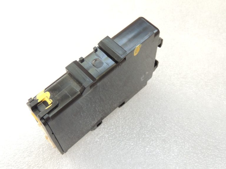 Toyota Avensis T27 vadības bloks Power Management Control 89690-05110