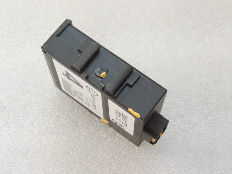 Toyota Avensis T27 Bezatslēgas durvju vadības bloks 89741-05081 Bezatslēgas durvju vadības bloks