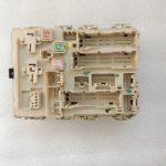 Toyota Avensis T27 salona drošinātāju vadības bloks 82730-05750 82730-05720