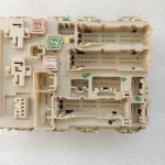 Toyota Avensis T27 salona drošinātāju vadības bloks 82730-05750 82730-05720