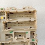 Toyota Avensis T27 salona drošinātāju vadības bloks 82730-05750 82730-05720