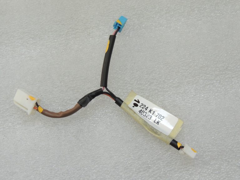 Toyota Avensis T27 stūres rata pārnesumu pārslēgšanas trose 84523-0F010 845230F010