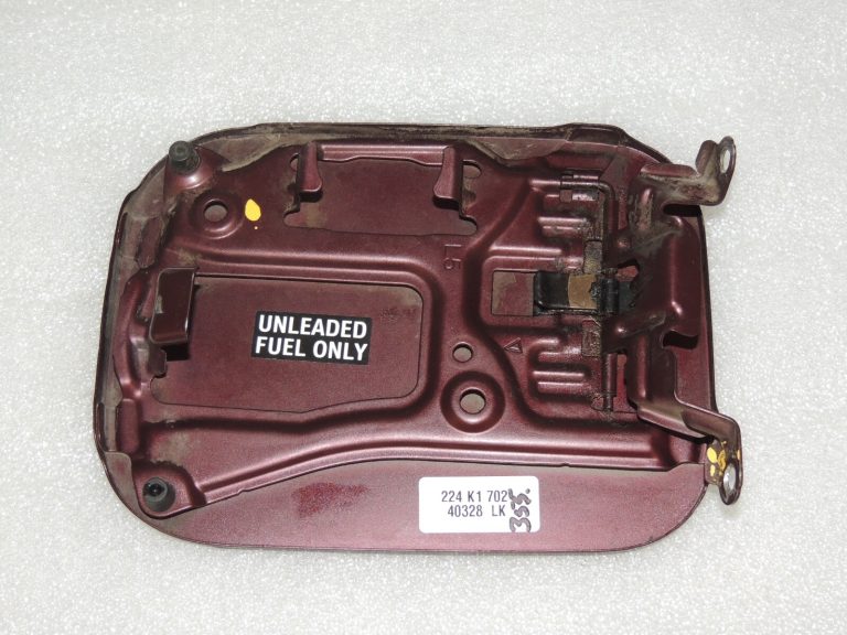 Toyota Avensis T27 Sedans degvielas uzpildes aizbīdnis 77350-05030 3Q7 Tumši sarkans