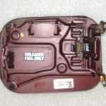 Toyota Avensis T27 Sedans degvielas uzpildes aizbīdnis 77350-05030 3Q7 Tumši sarkans