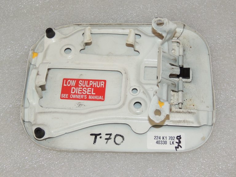 Toyota Avensis T27 Kombi degvielas uzpildes vāks 7735005040 Krāsa 040 Balta