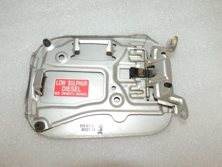 Toyota Avensis T27 Kombi degvielas uzpildes vāks 7735005040 Krāsa 1F7 Silver