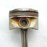 Toyota Yaris P13 1.5 16V 2NRFKE 82kw Sakare ar virzuli 13201-49116 13101-47180