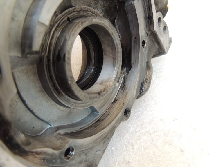VAG VW VW 5 cilindru AAB AAF ACU eļļas sūknis 034115109 Eļļas sūknis 034115105B