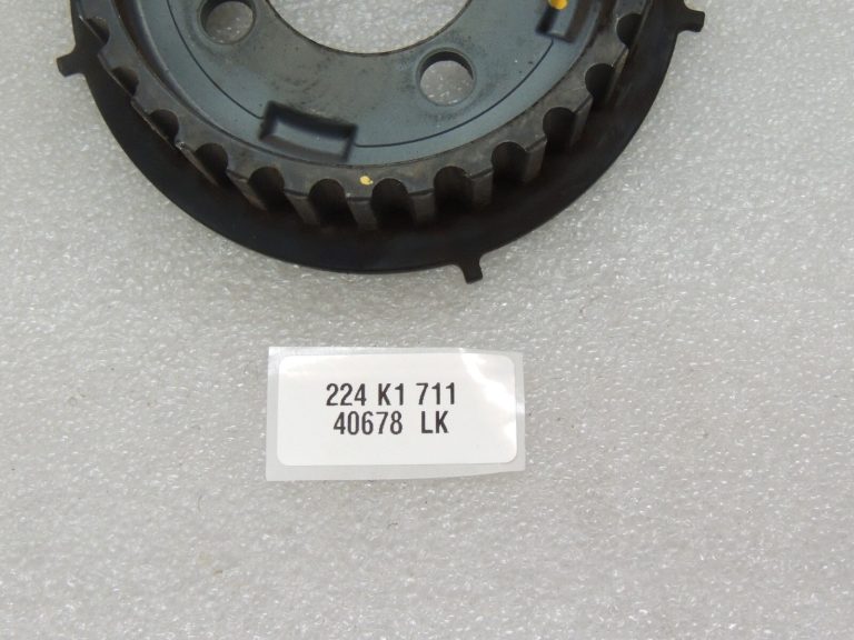 Toyota Hilux VII 2.5 D-4D 2KD-FTV Iesmidzināšanas sūknis Laika siksnas skriemelis 13524-30010