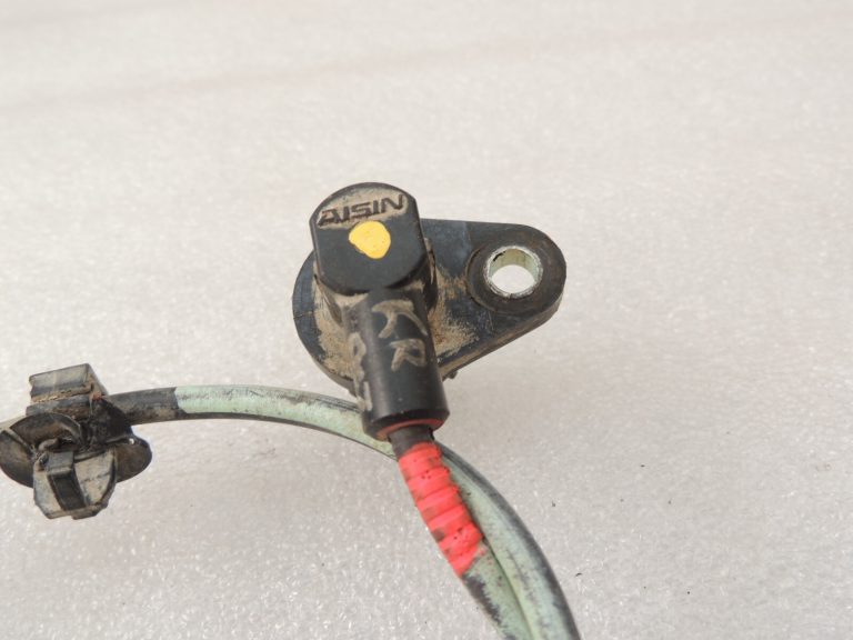 Oriģināls Toyota Hilux VII ABS sensors riteņu ātruma sensors aizmugurējais kreisais 89546-71030