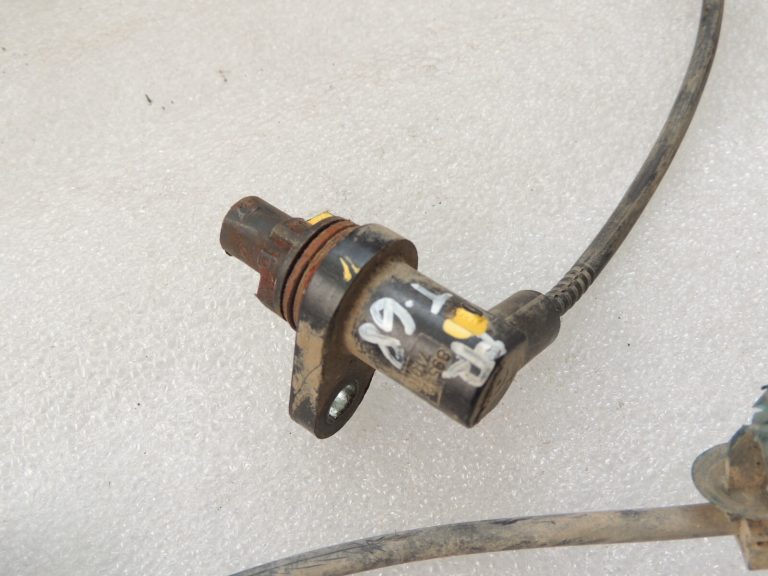 Oriģināls Toyota Hilux VII ABS sensors riteņu ātruma sensors priekšējais labais 89542-71010