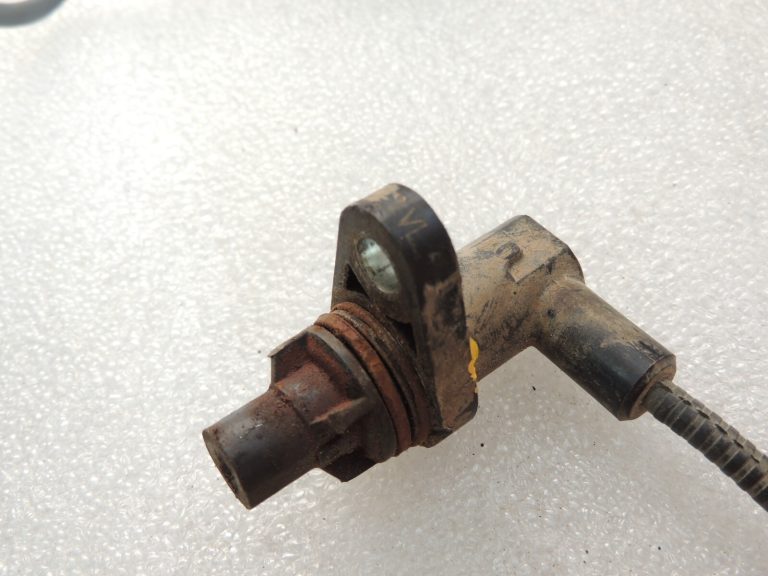 Oriģināls Toyota Hilux VII ABS sensors riteņu ātruma sensors priekšējais labais 89542-71010