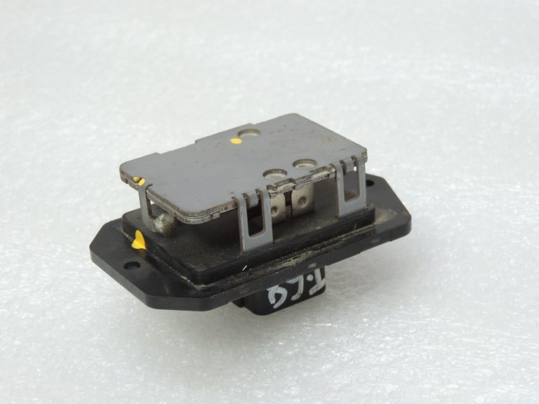 Oriģināls Toyota Hilux VII sildītāja ventilatora motora rezistors 87138-0K110