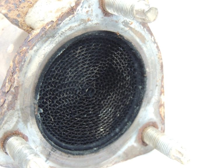 Toyota Hilux VII 2.5 D-4D 2KD-FTV Izplūdes kolektora atloks 172920L010
