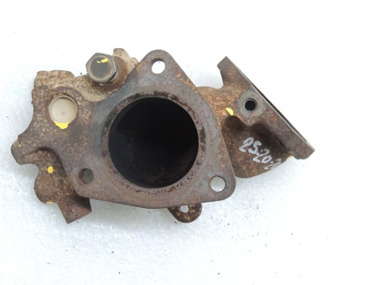 Toyota Hilux VII 2.5 D-4D 2KD-FTV Izplūdes kolektora atloks 17291-30190