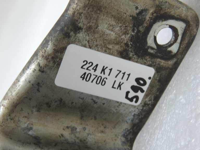 Toyota Hilux VII 2.5 D-4D 2KD-FTV EGR dzesētāja vārsta aizbīdnis 2563030060