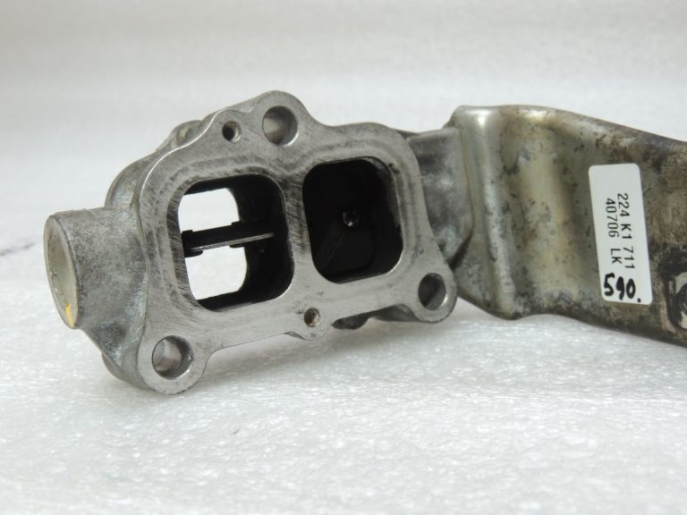 Toyota Hilux VII 2.5 D-4D 2KD-FTV EGR dzesētāja vārsta aizbīdnis 2563030060